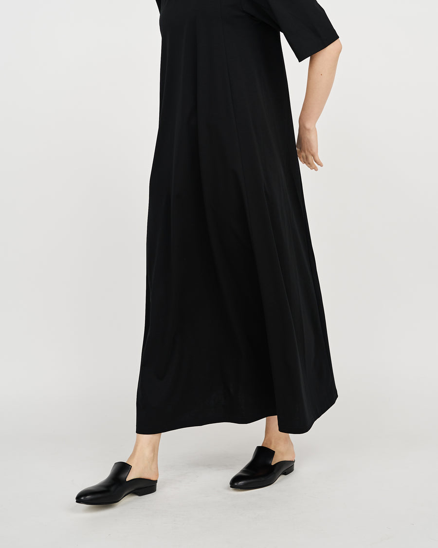 Fine Smooth Mock Neck Panel Line Dress