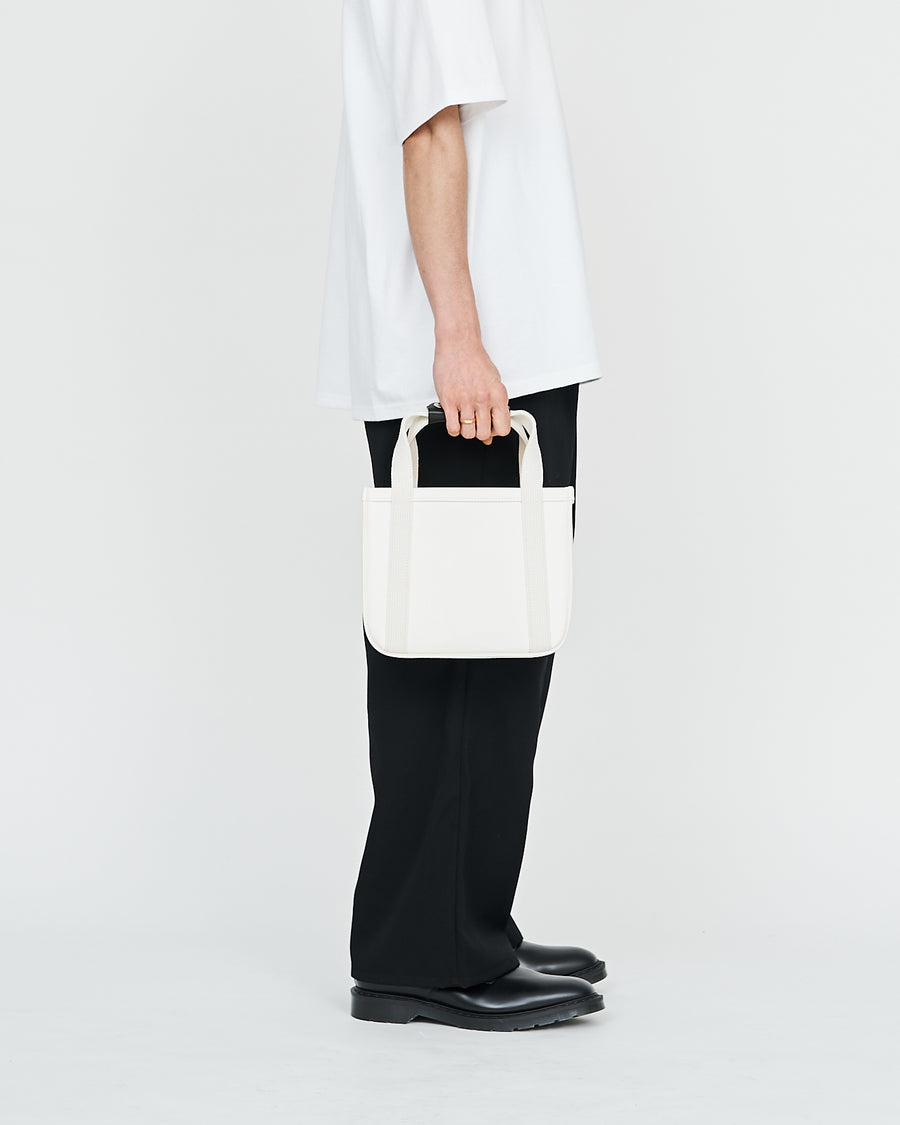 FR08 / FRAME TOTE