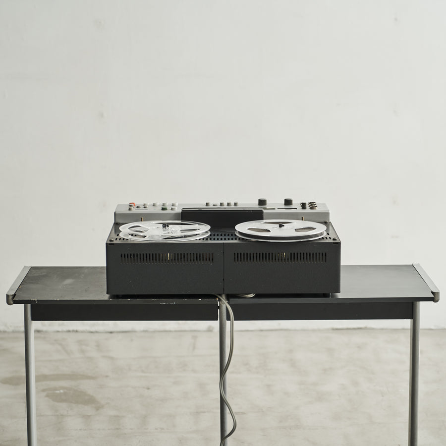 BRAUN TG1000 HiFi-stereo tape recorder designed by Dieter Rams